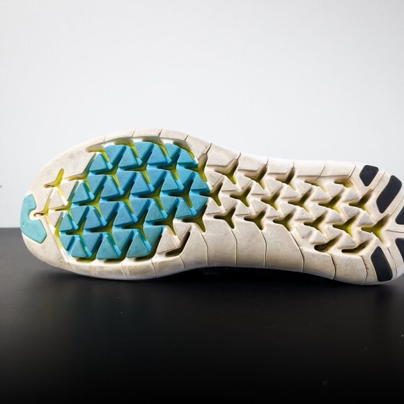 Sz.12.5 Nike Free Running Shoes Fly Knit - Picture 7 of 7